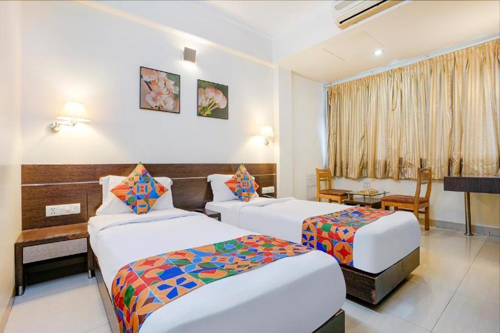 מלון פונה Gandharva Residency Swargate מראה חיצוני תמונה