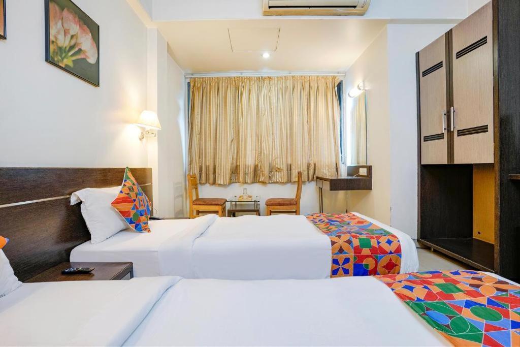 מלון פונה Gandharva Residency Swargate מראה חיצוני תמונה